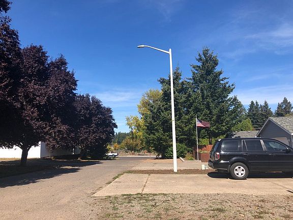 4th image of 9801 NE 47th Ct