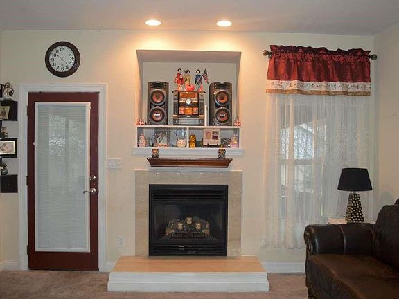 3rd image of 168 W Leicester Ave