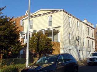 6049 59th Rd, Maspeth, NY 11378
