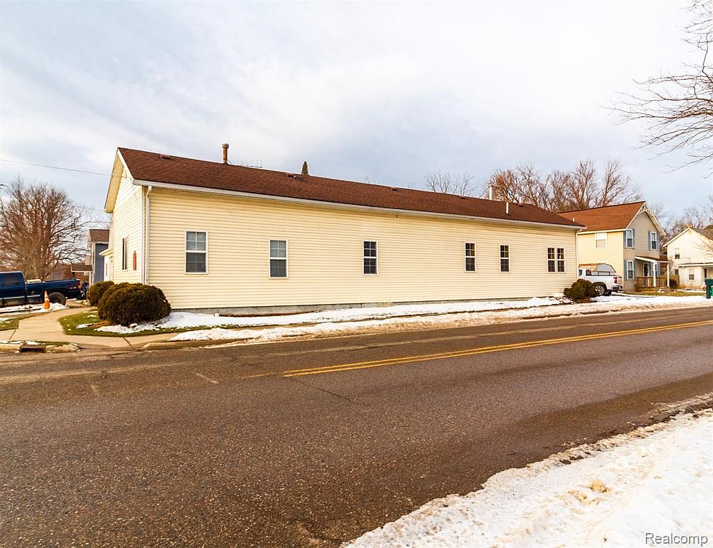 4454 Lapeer St, Columbiaville, MI 48421 Zillow