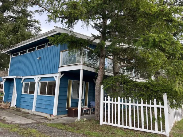 1534 Gulf Road, Point Roberts, WA 98281