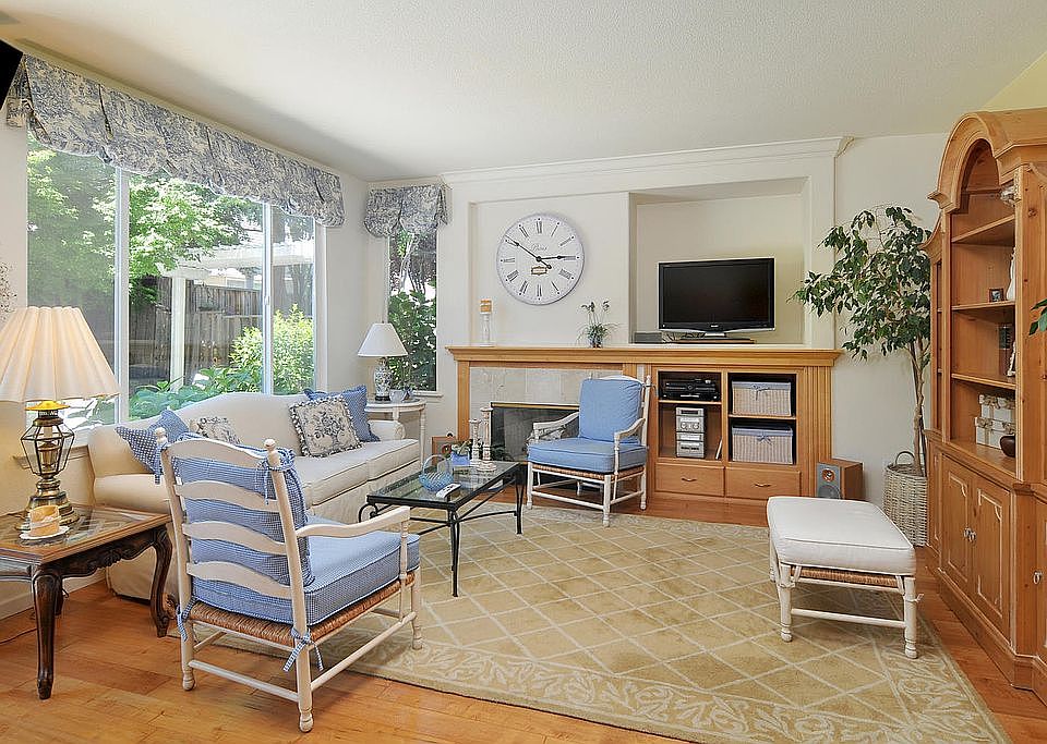 2nd image of 1471 Peregrine Dr