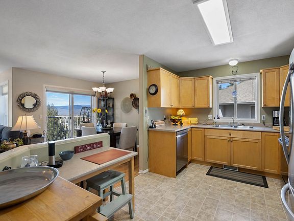 4th image of 481 Monarch Ct #15