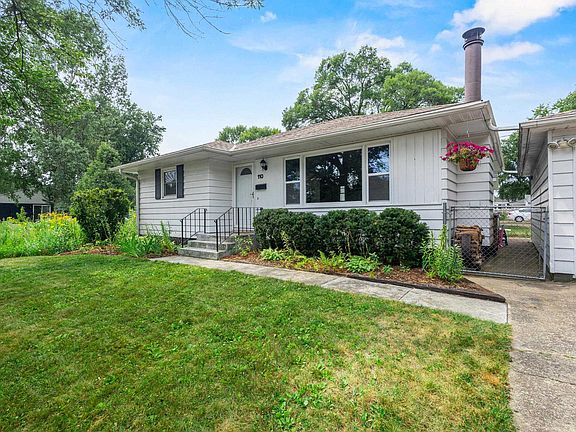 2nd image of 110 Buckingham Ln