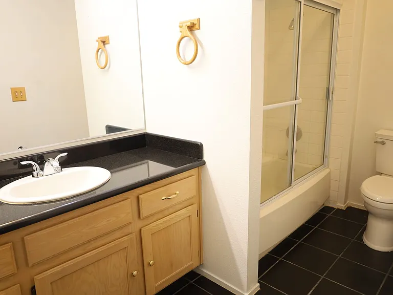 7100 Pirates Cove Rd #2019 — Photo 8