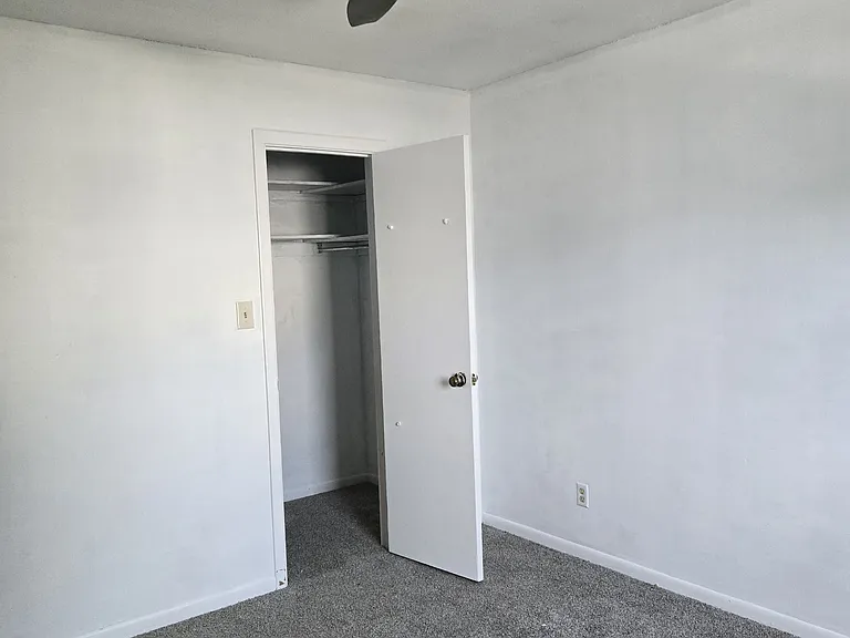 5946 Deerwood Ct — Photo 17