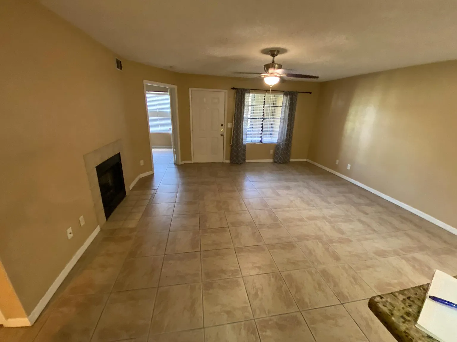 2 bed, 867 sqft, $1,525 — Photo 3