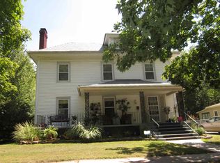 1105 E 8th Ave, Winfield, KS 67156