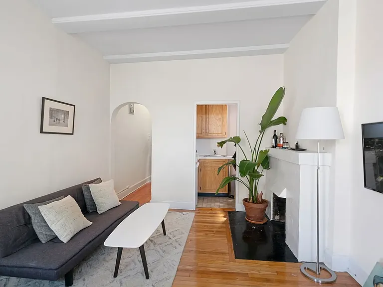 55 Morton St #5J — Photo 2
