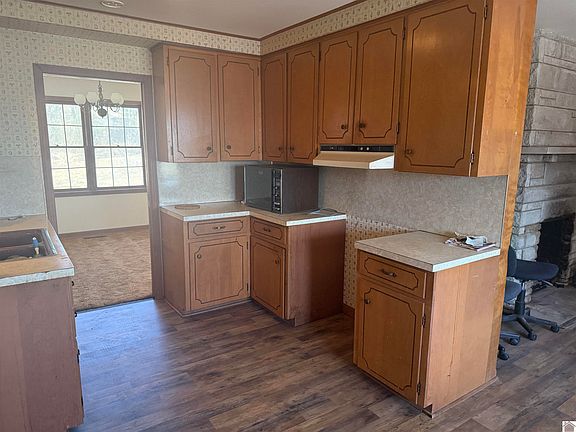 5th image of 774 Poplar Springs Dr