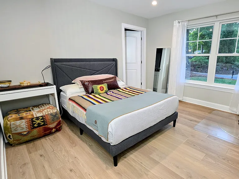 152 Vernon Dr — Photo 12