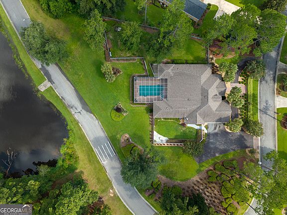 5th image of 4709 Blackwater Dr
