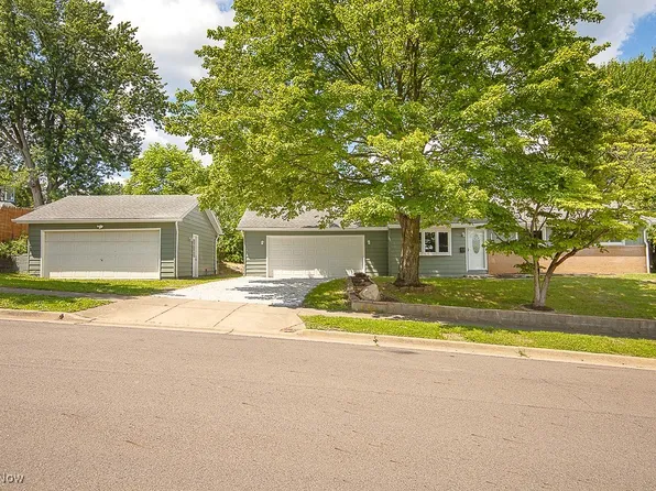 2355 Scotland Dr, Akron, OH 44305