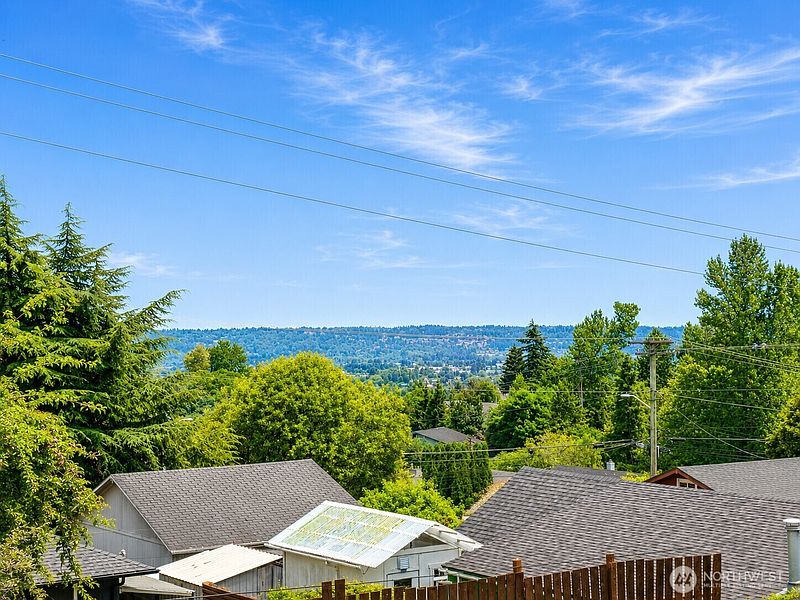 2nd image of 4848 S 170th Street