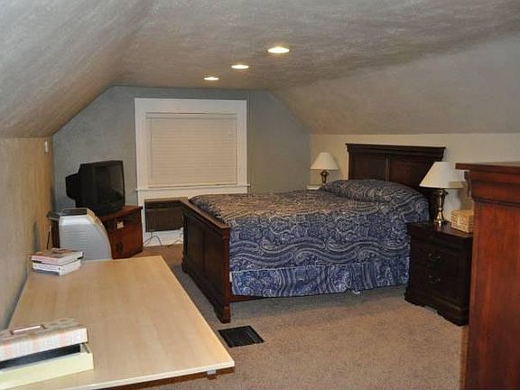Large Upstairs Bedroom