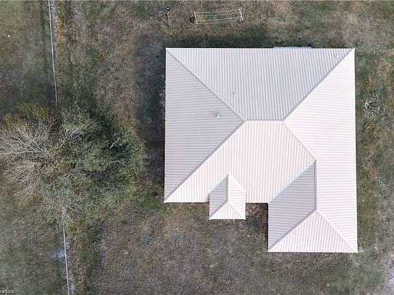 3rd image of 506 Ballard Rd