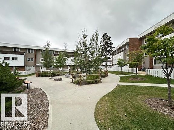 5th image of 2908 116a Ave NW #512