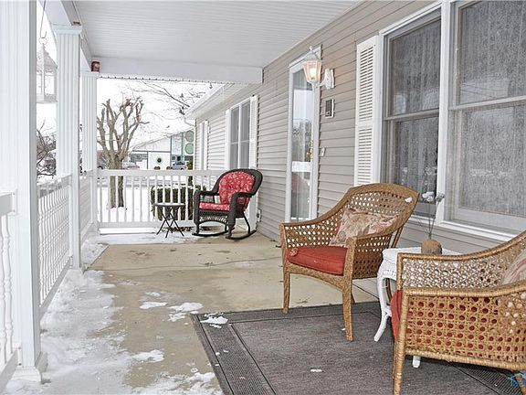 2nd image of 747 Fisher Dr