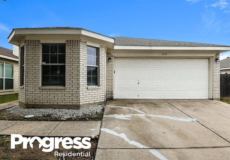 1st image of 1113 Sandalwood Dr