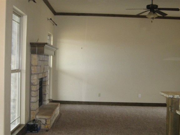4th image of 1520 Stonehouse Dr