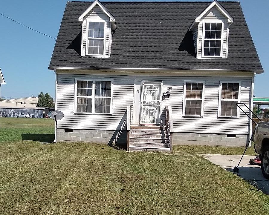 1st image of 1931 Richmond Ave