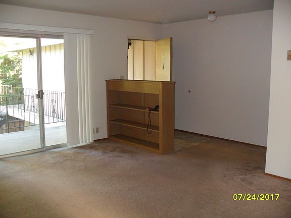 4th image of 1553 Oxford St APT 8