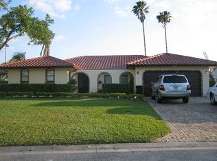 10100 NW 1st Mnr, Coral Springs, FL 33071