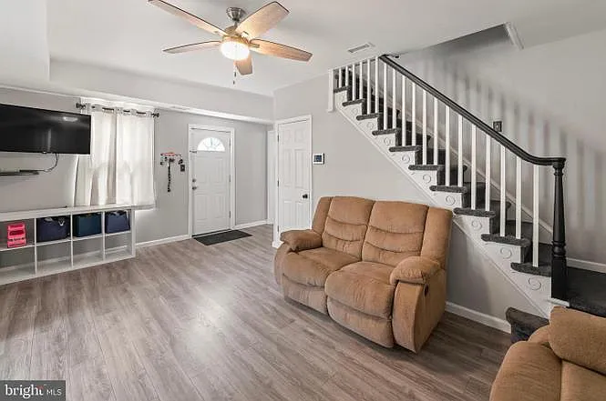 3 bed, $1,750 — Photo 3