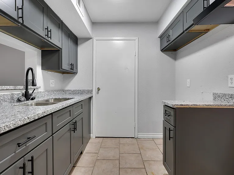 12610 Ashford Meadow Dr #C — Photo 2