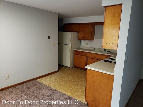 2nd image of 2432 Holmes St APT 5