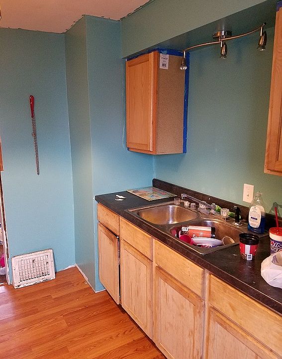 1st image of 931 Evergreen Ln