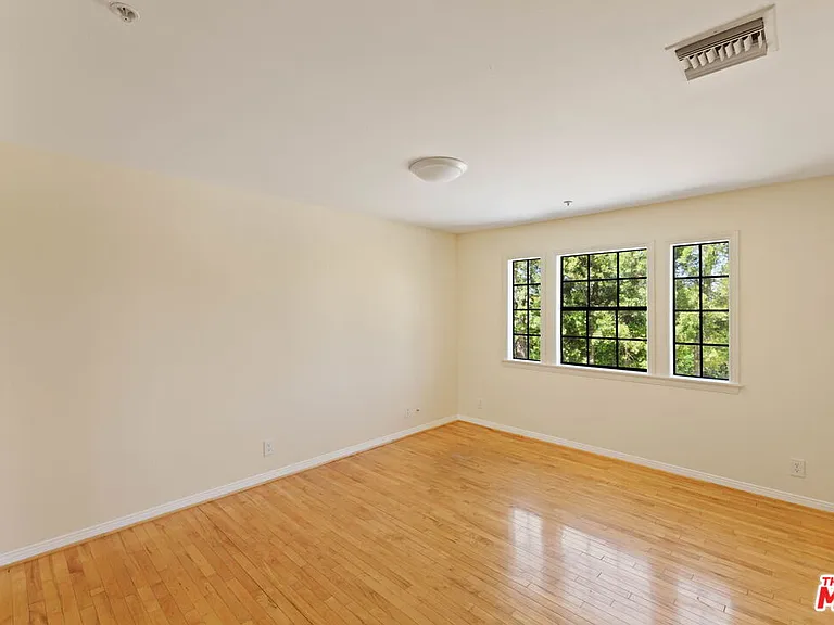 5237 San Feliciano Dr — Photo 33