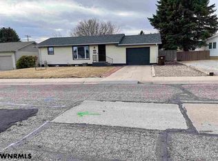 1825 T St, Gering, NE 69341