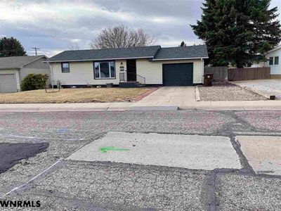 1825 T St, Gering, NE, 69341