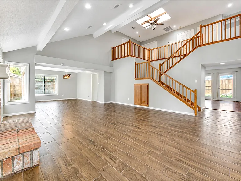 13103 Wickersham Ln — Photo 8