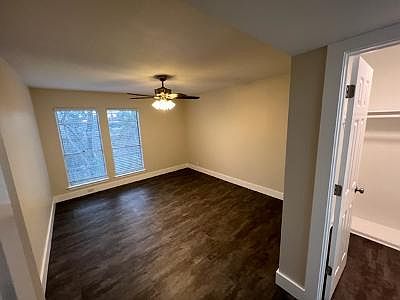 5th image of 6404 Shadow Valley Dr APT B