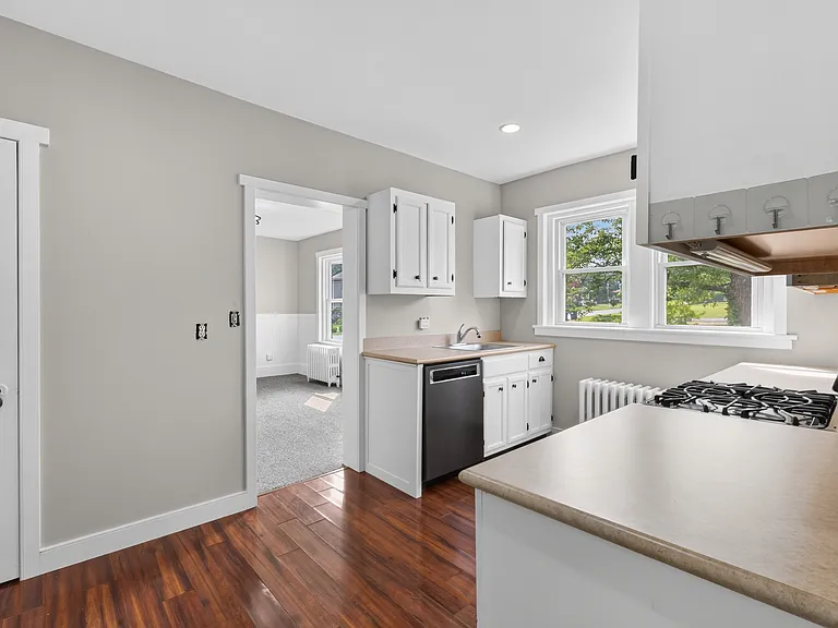 130 Bridge St — Photo 14