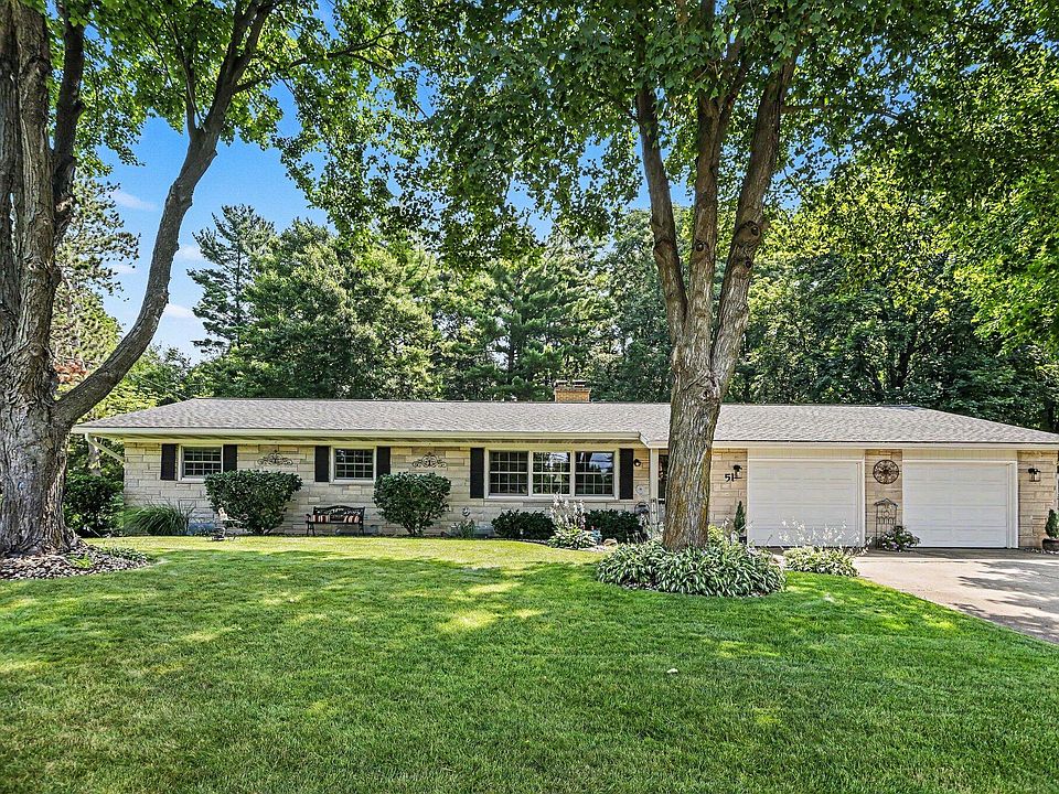1st image of 51 Birch Hill Dr