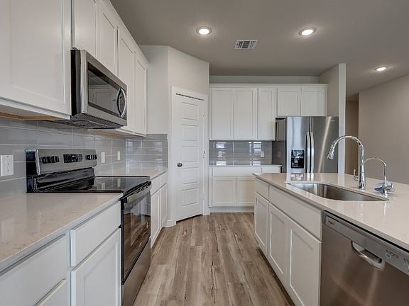 7th image of this home