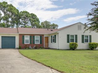 11 Jennifer Ln, Hampton, VA 23669