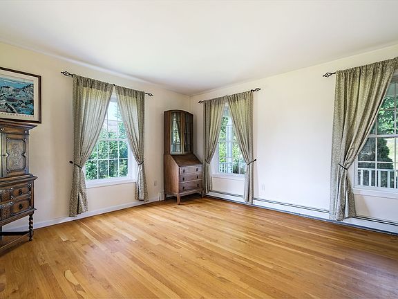 19 Ridgeview Dr (15 of 36).jpg