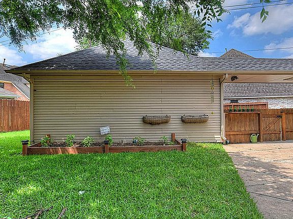 4th image of 3242 Ashton Park Dr
