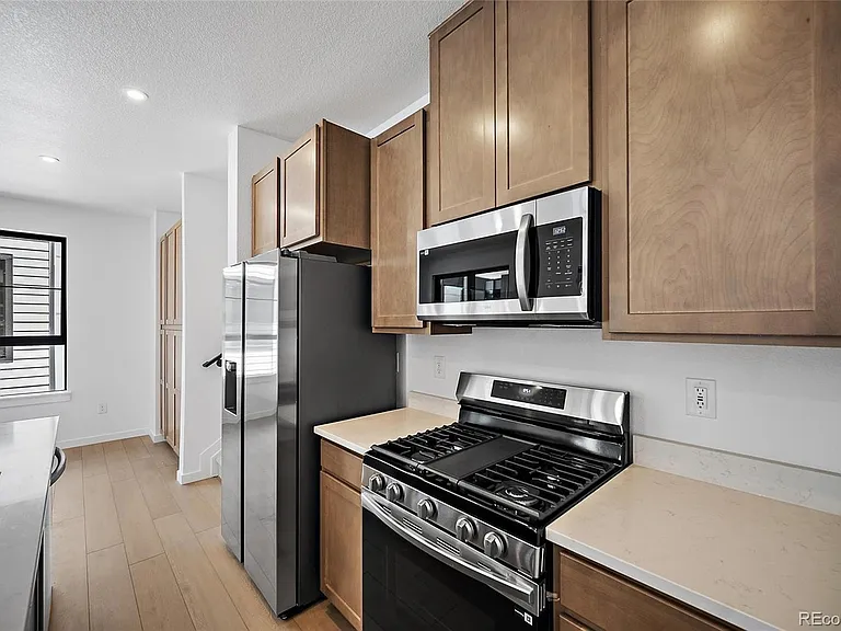 2064 S Holly St #1 — Photo 3
