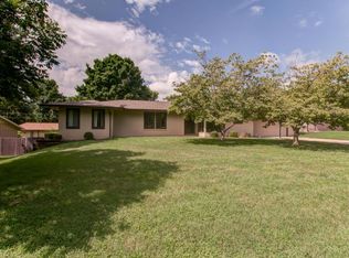 3119 E Sunset St, Springfield, MO 65804