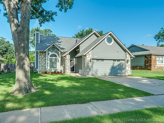 2nd image of 12006 S Forest Pl
