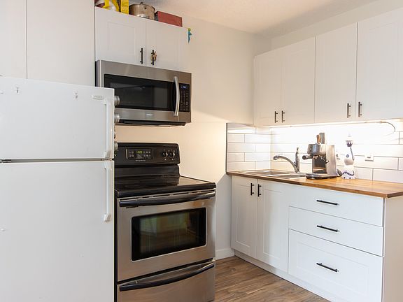 2nd image of 2109 Whistler Rd #112