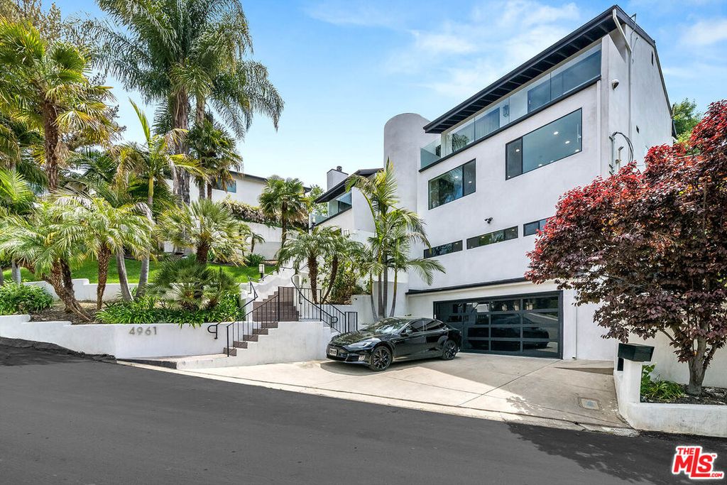 4961 Marmol Drive 2