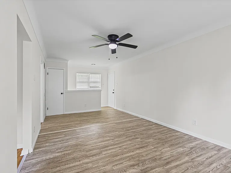 10325 Lookaway Dr — Photo 7