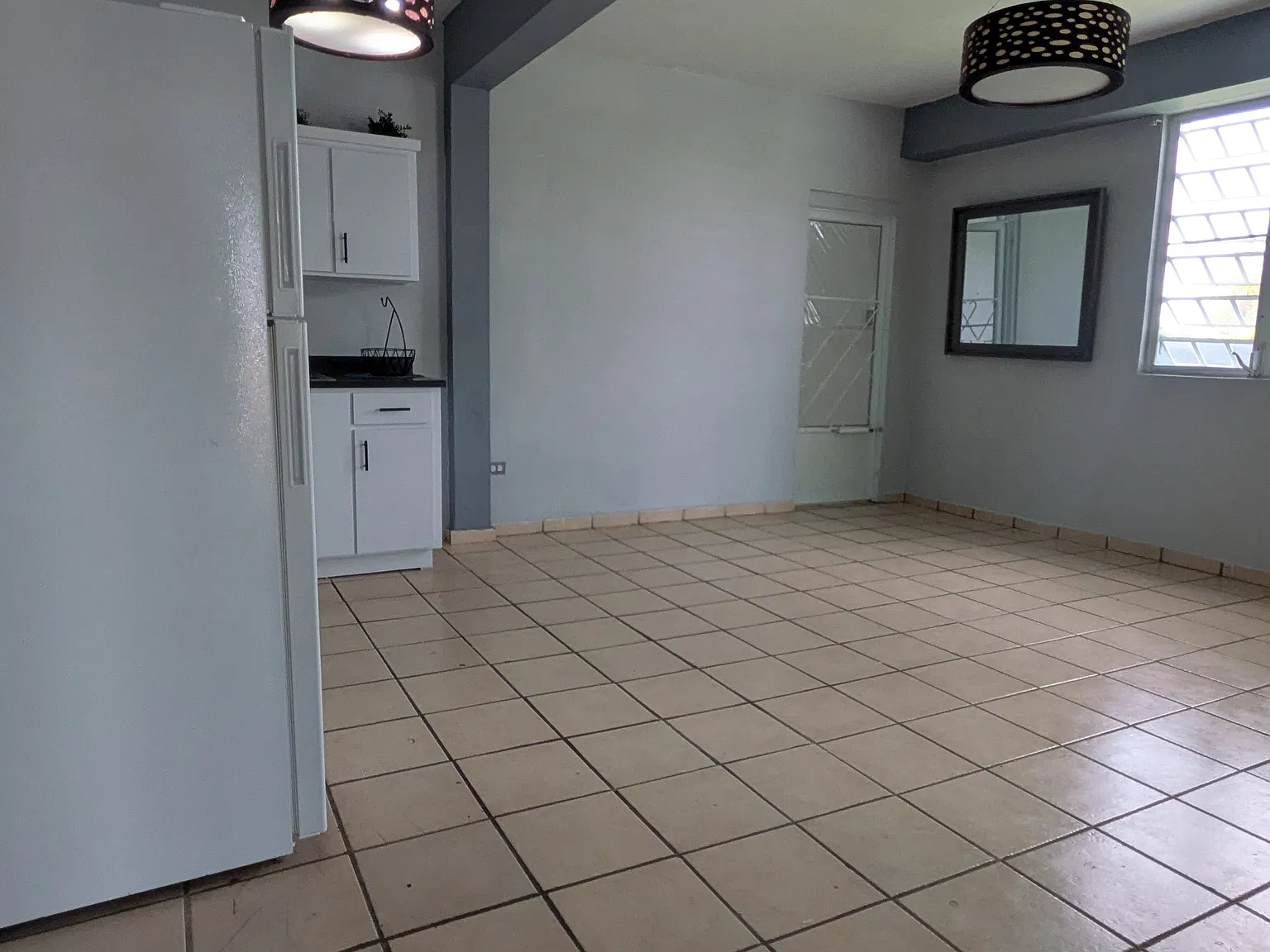 2 bed, $1,000 — Photo 2