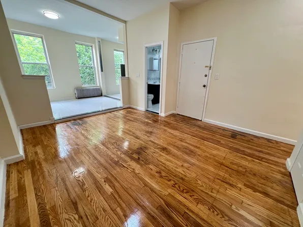 606 5th Avenue image 1 of 13